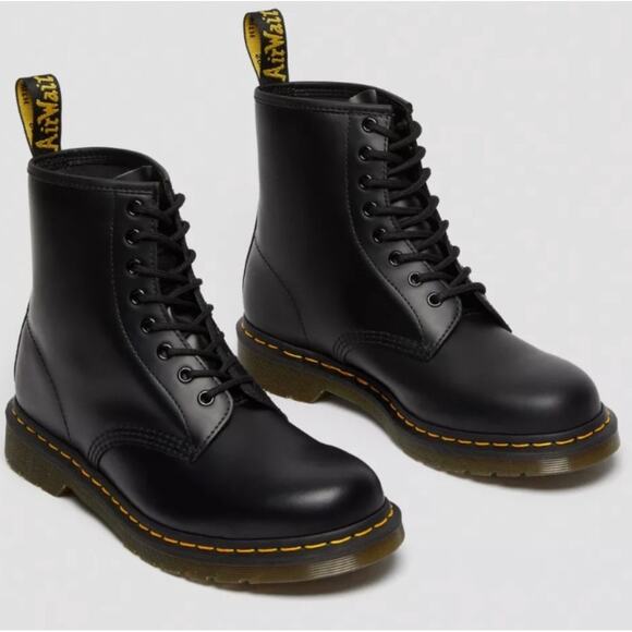 Dr. Martens Women's Leather Smooth Lace Up Combat Boots Winter Black Size 5 - Picture 1 of 10